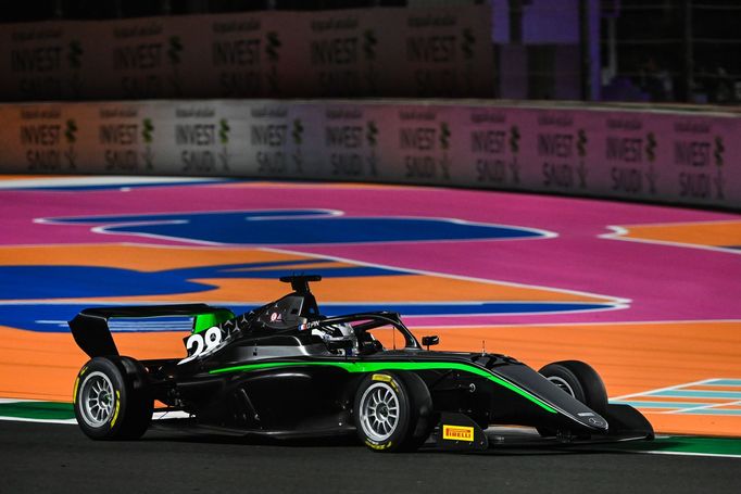 Doriane Pinová v závodě akademie F1 v Džiddě 2024