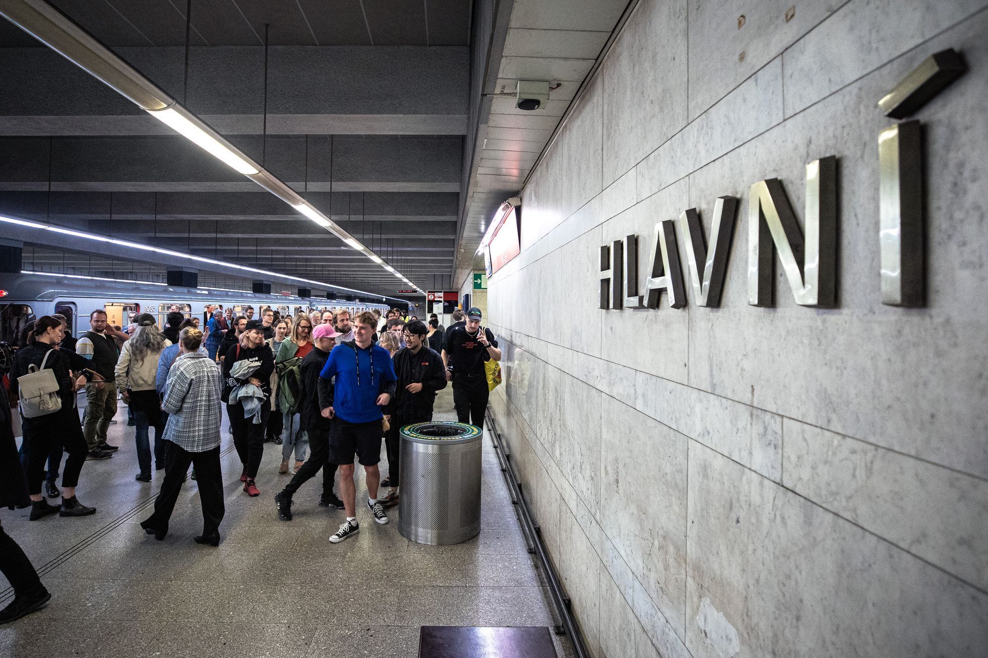 Půlnoční divadelní představení v pražském metru o jeho vzniku, festival příští vlna/next wave, soubor Krutý krtek