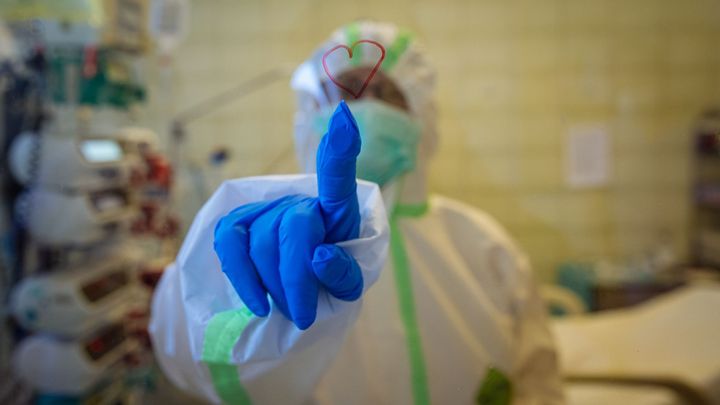 Desítky milionů příspěvků o covidu nepsali lidé, ale naprogramované účty