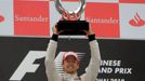 Jenson Button se raduje z vítězství na VC Číny