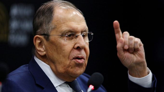Lavrov: Jako za Hitlera. Evropský Západ se pokouší prodloužit život nacistického režimu Zelenského.