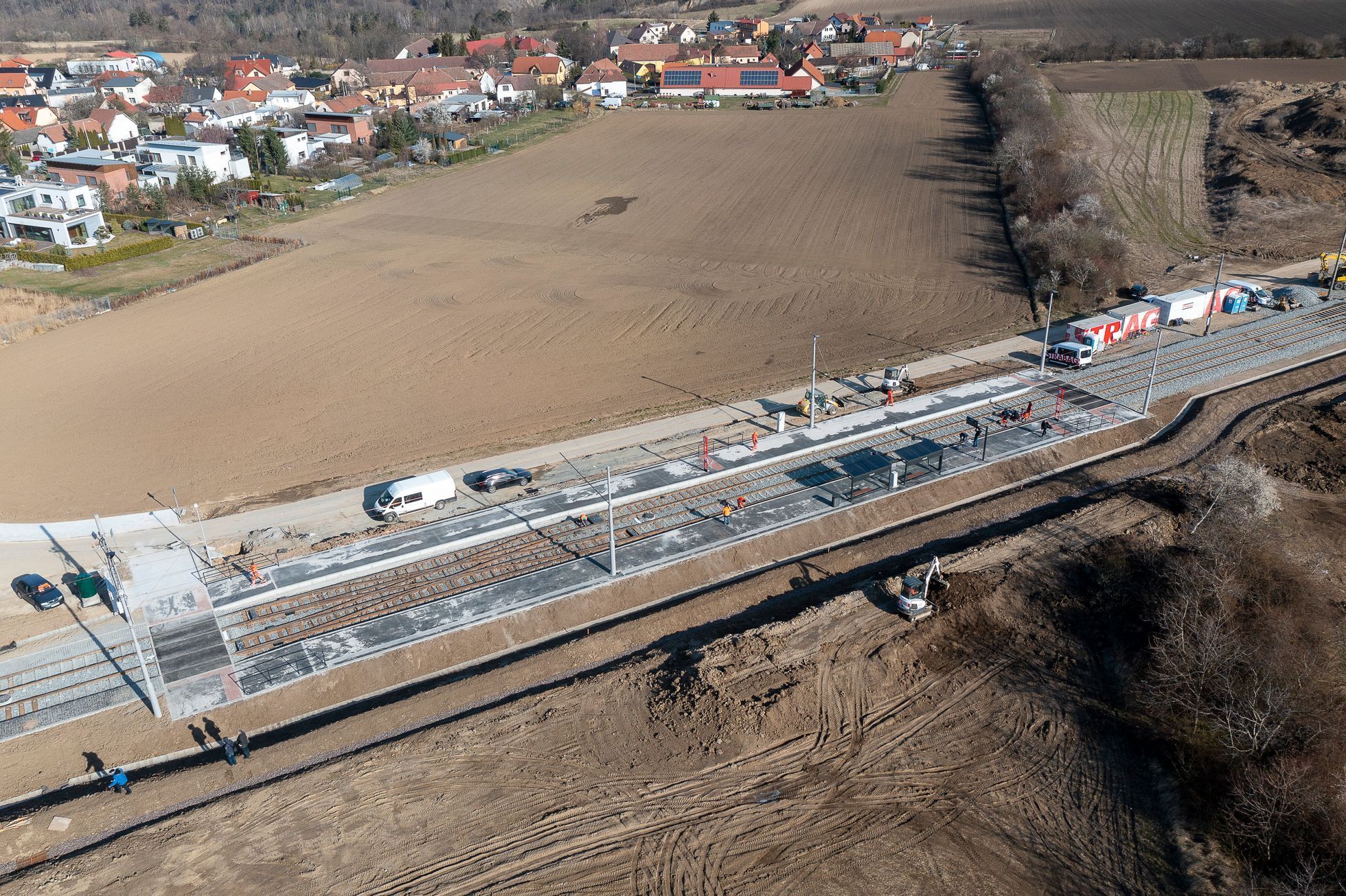 Holyně, tram