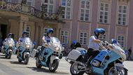 Motocyklová četa je tradiční součástí Hradní stráže. V současné době disponuje celkem 26 motorkami BMW.