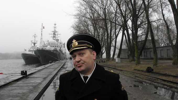 Kapitán třetího stupně Sergej Skornjakov z fregaty Jaroslav Mudryj.