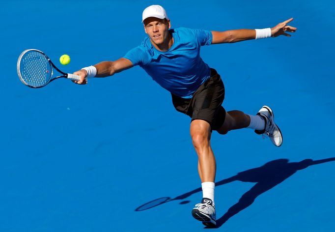 Tomáš Berdych během exhibice v Melbourne