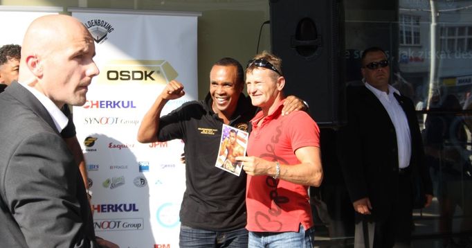 Sugar Ray Leonard a Rosťa Osička v Praze