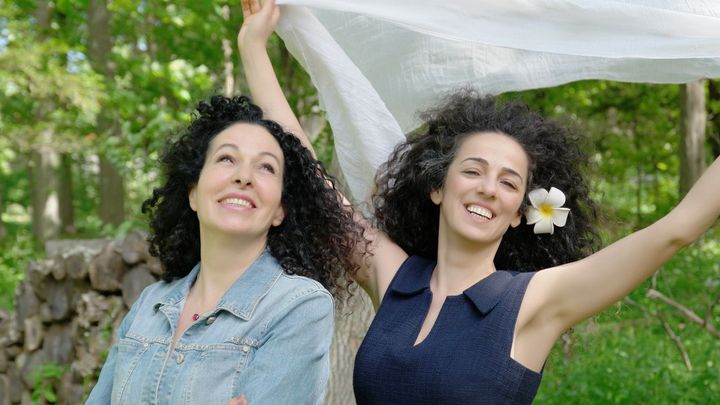 Sundejte hidžáby, vyzývá Íránky aktivistka. Pro režim je úhlavním nepřítelem; Zdroj foto: Jeden svět