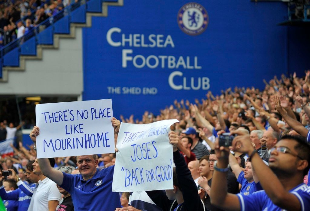 Chelsea vs. Hull, první kolo anglické Premier League (fanoušci vítají Mourinha)