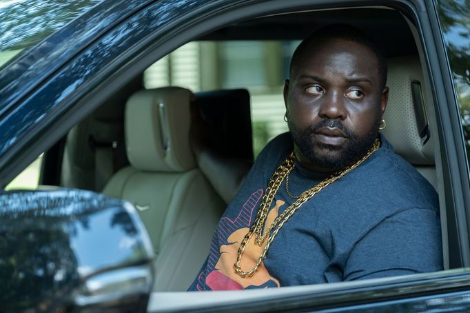 Brian Tyree Henry jako Paper Boi.