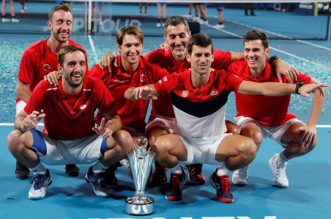 Tým Srbska po vítězství v ATP Cupu