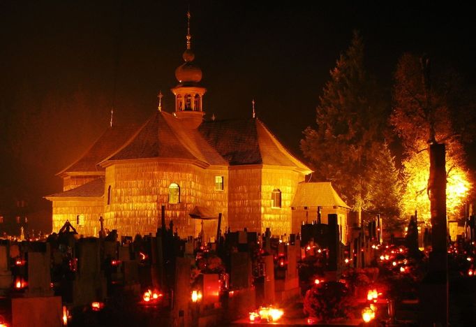 "Dušičky" Velké Karlovice. Foto: Josef Pavlín