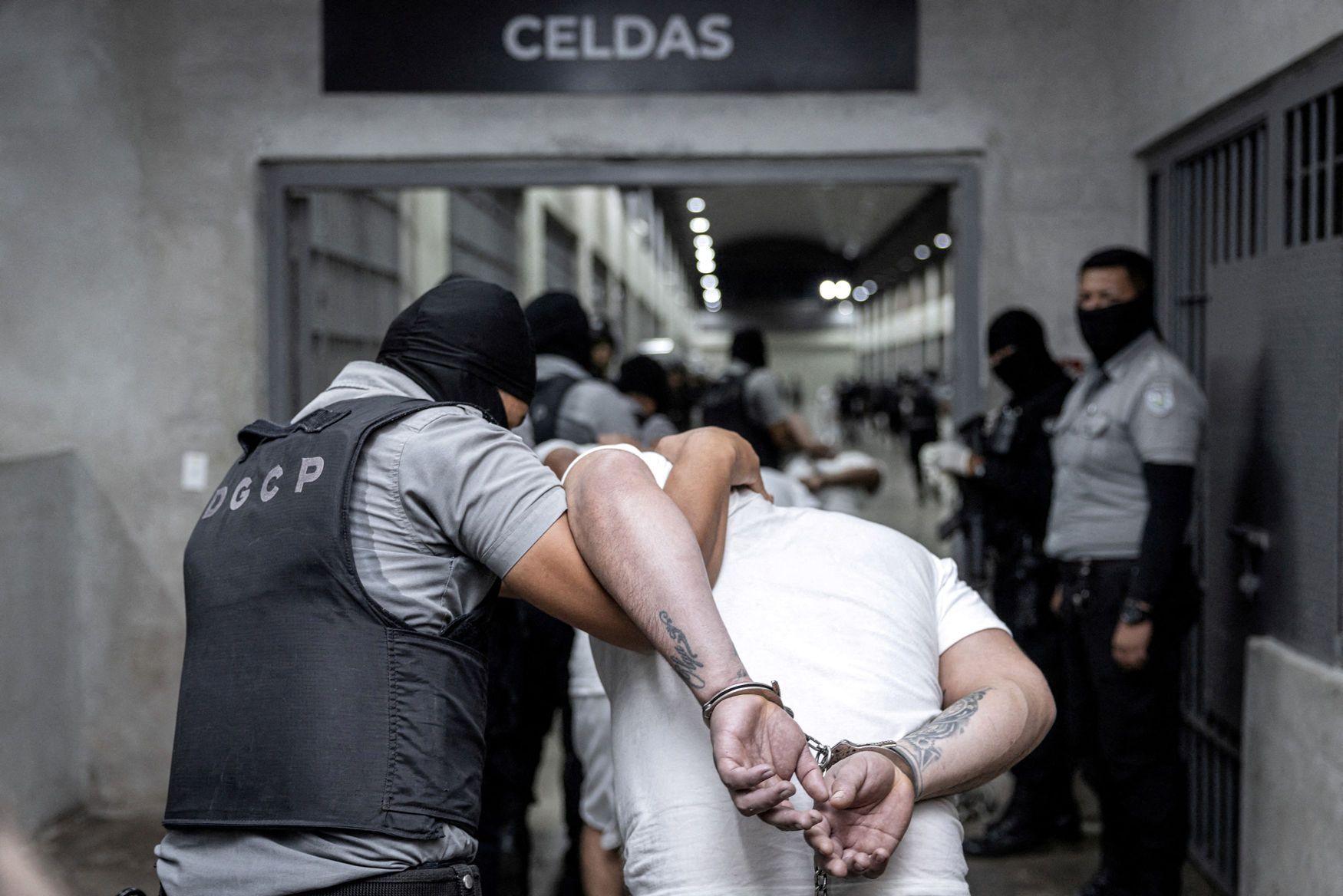 El Salvador, vězení, Tren de Aragua, Cecot