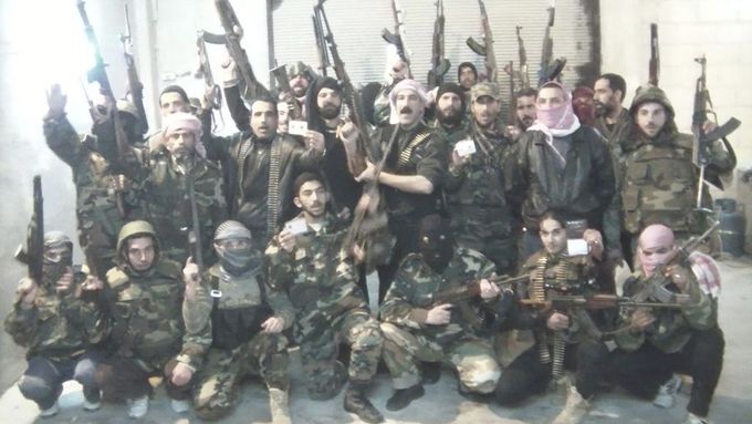 Příslušníci povstalecké Svobodné syrské armády.