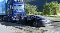 Automobilová nehoda Tesla