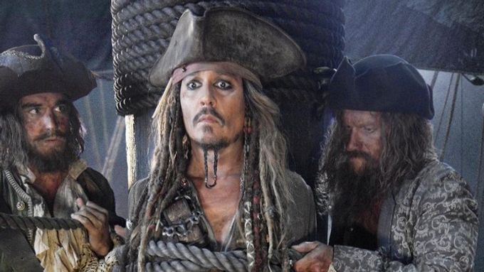 Piráti z Karibiku: Salazarova pomsta - trailer