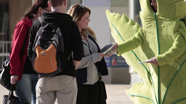Studenti a daně: Podat daňové přiznání za výdělek z brigády se vyplatí, ještě je čas; Zdroj foto: Tereza Dostálová