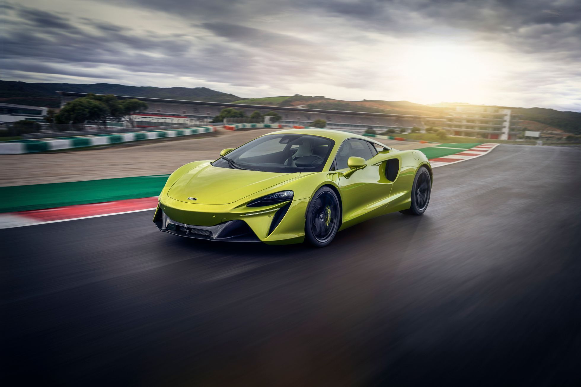 McLaren Artura Nový Supersport Plug-in Hybrid - Aktuálně.cz