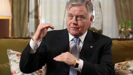 Jsem nelítostný manažér, říká přítel Putina a Zemana