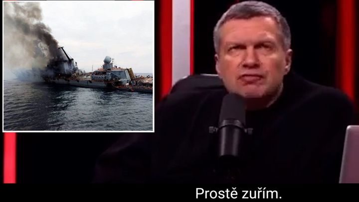Putinův moderátor zuřil kvůli křižníku Moskva. Objevilo se video z jeho potopení; Zdroj foto: Соловьев Live