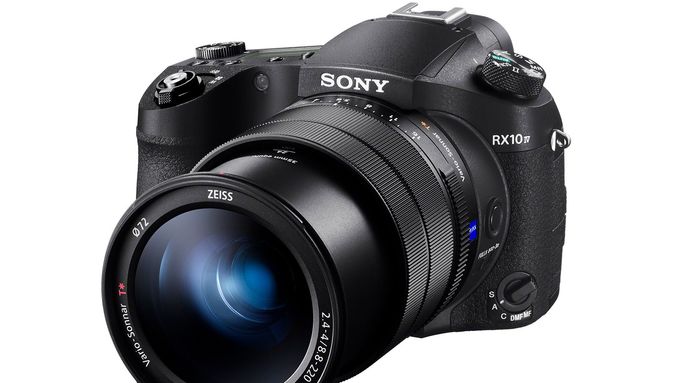 Sony představilo nový ultrazoom RX10 IV, cílí na pokročilé fotografy a profesionály