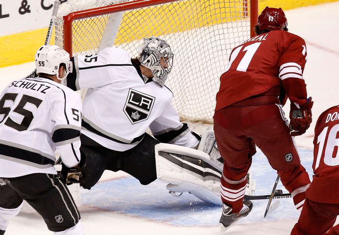 Patrik Bartošák v utkání NHL v dresu Los Angeles Kings