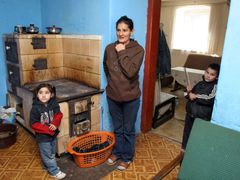 Kocáb chce zlepšit životní podmínky Romů pomocí stálé konference odborníků - byt rodiny Žigových vystěhované ze Vsetína
