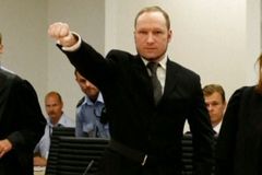 Čtyři roky po masakru: Breivik začne studovat politologii