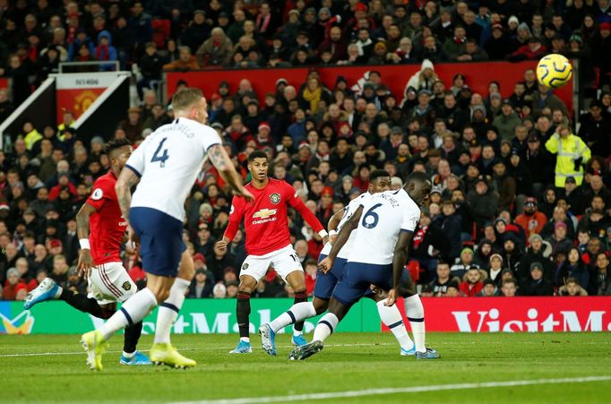 Soccer Football - Premier League - Manchester United v Tottenham Hotspur - Old Trafford, Manchester, Britain - December 4, 2019  Manchester United's Marcus Rashford shoot