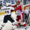 Hokej, extraliga, Slavia - Kladno: David Kuchejda (19, Kladno)