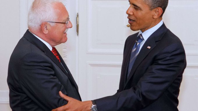 Prezidenti Obama a Klaus a setkání v Polsku