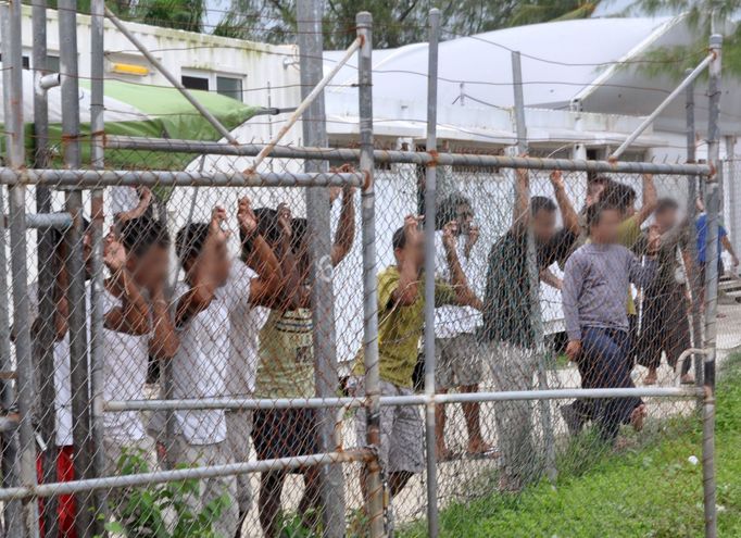 Australské detenční zařízení na Papui-Nové Guinei.