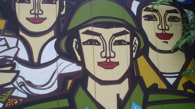 Socialistické umění ve Vietnamu. Režim posílá kritiky za mříže.
