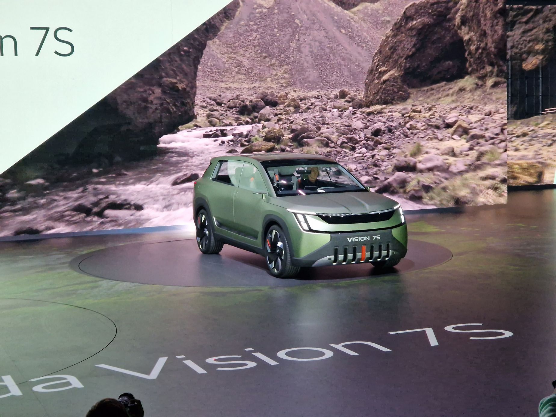 Škoda Vision 7S živé fotky