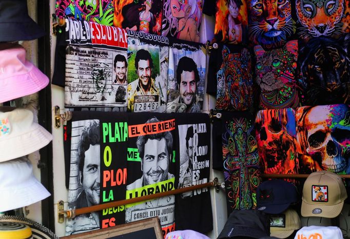 Pablo Escobar je v Kolumbii stále populární. Politici tomu ale chtějí učinit přítrž.