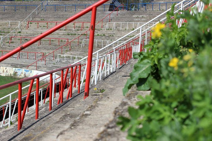 Legendární fotbalový stadion Za Lužánkami v Brně.