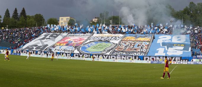 SL, Baník-Dukla: loučení s Bazaly - choreo