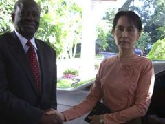 UN envoy Ibrahim Gambari and Aung San Suu Kyi during his visit in Burma in the fall last year