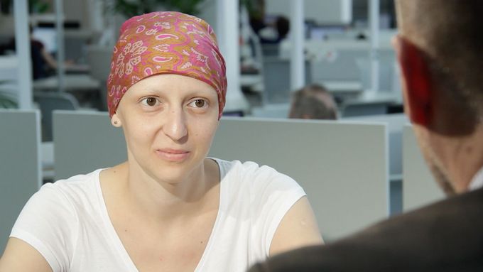 Stačilo by mi, kdyby díky mně šly na prohlídku třeba jen 3 ženy, říká autorka kampaně Měsíc raka Lucie Bittalová, která má sama rakovinu děložního čípku. Potřebuje prý být aktivní, aby se netrápila.