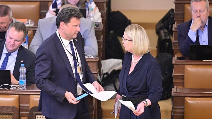 Sněmovna schválila obrannou smlouvu s USA, prezident Pavel ji může podepsat