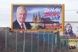Prý je to Miloš Zeman, ale ten slíbil, že kampaň nebude dělat.