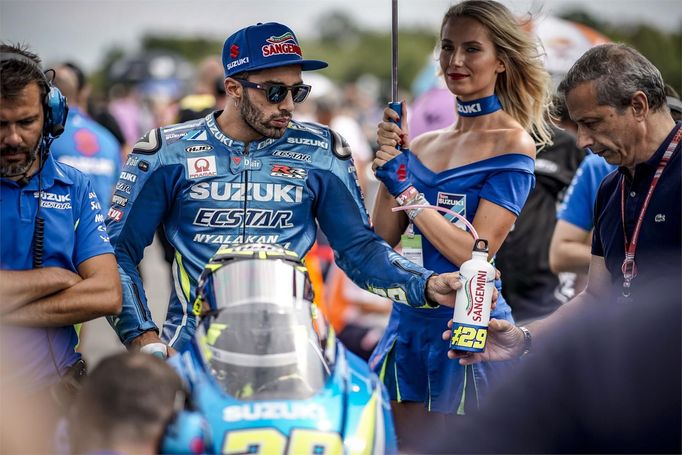 Andrea Iannone na Suzuki v závodě MotoGP v Brně 2018.