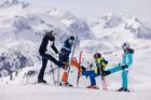 Autoklub ADAC spočítal, na kolik vyjde rodinné lyžování v Alpách.