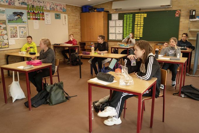 Finští školáci se vrátili do školy 14. května.
