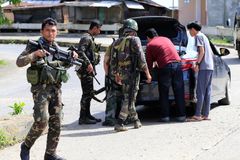 Na Filipínách zuří boje s Islámský státem. Armádě ho pomáhají vyhnat Američané