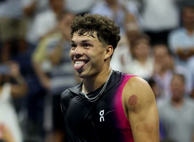 Tennis - U.S. Open - Flushing Meadows, New York, United States - September 5, 2023 Ben Shelton of the U.S. celebrates after winning his quarter final match against France