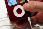Apple zúčtoval poslední kvartál a chystá nové iPody