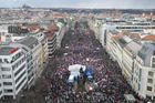 Česku chybí levice. Rajchl pak lidi lehko naláká do proruské akce "proti bídě"