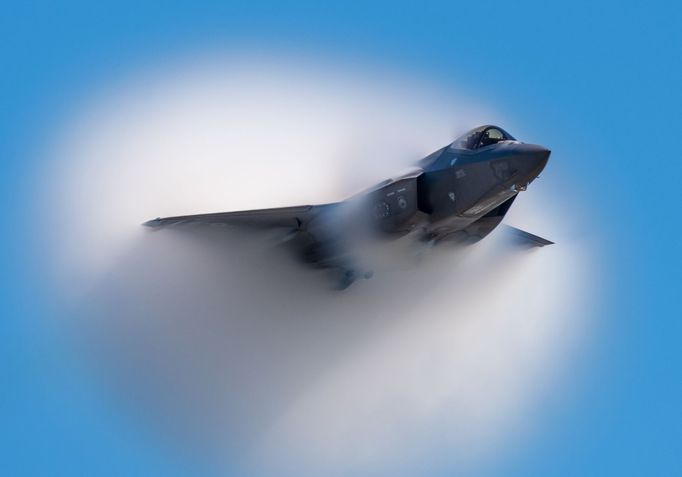 F- 35