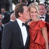 FF Cannes - Josh Brolin s přítelkyní Kathryn Boyd