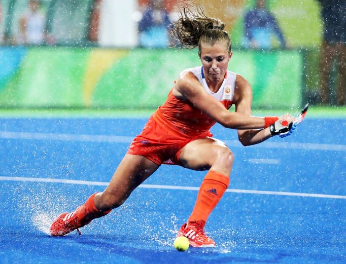 Women's Quarterfinal Match Netherlands v Argentina - Olympic Hockey Centre - Rio de Janeiro, Brazil - 15/08/2016. Xan de Waard (NED) of Netherlands competes.